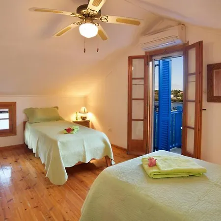 בית נופש Alex & Ada's Dream House In Fiscardo